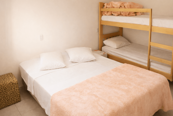 Cama casal rosa